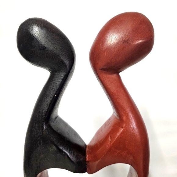 Wooden Hand Carved Romantic Passionate Loving Couple Abstract Figurine Sculpture - Picture 7 of 15